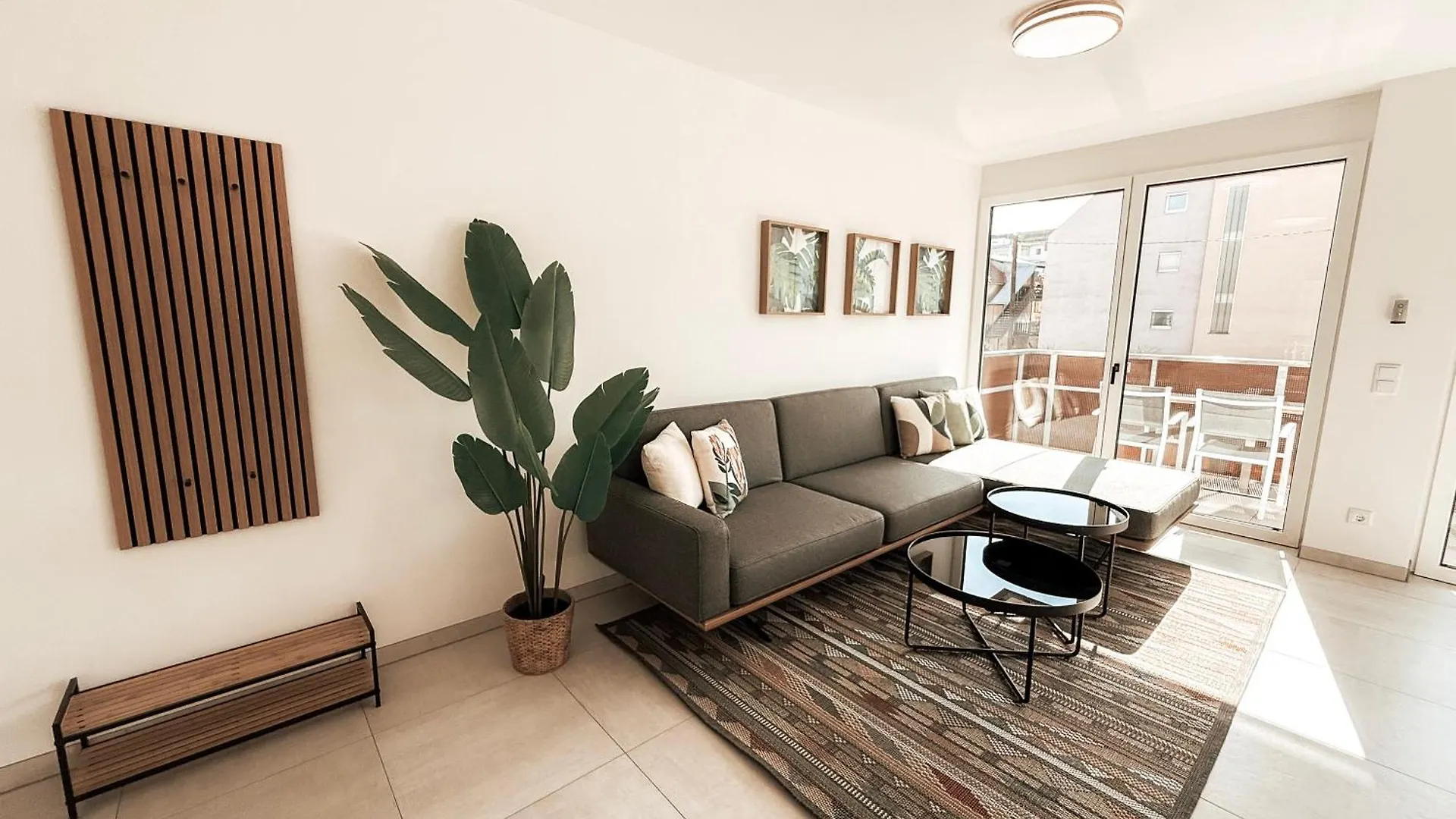 Apartment Zirbenglueck Mit Balkon In 그라츠