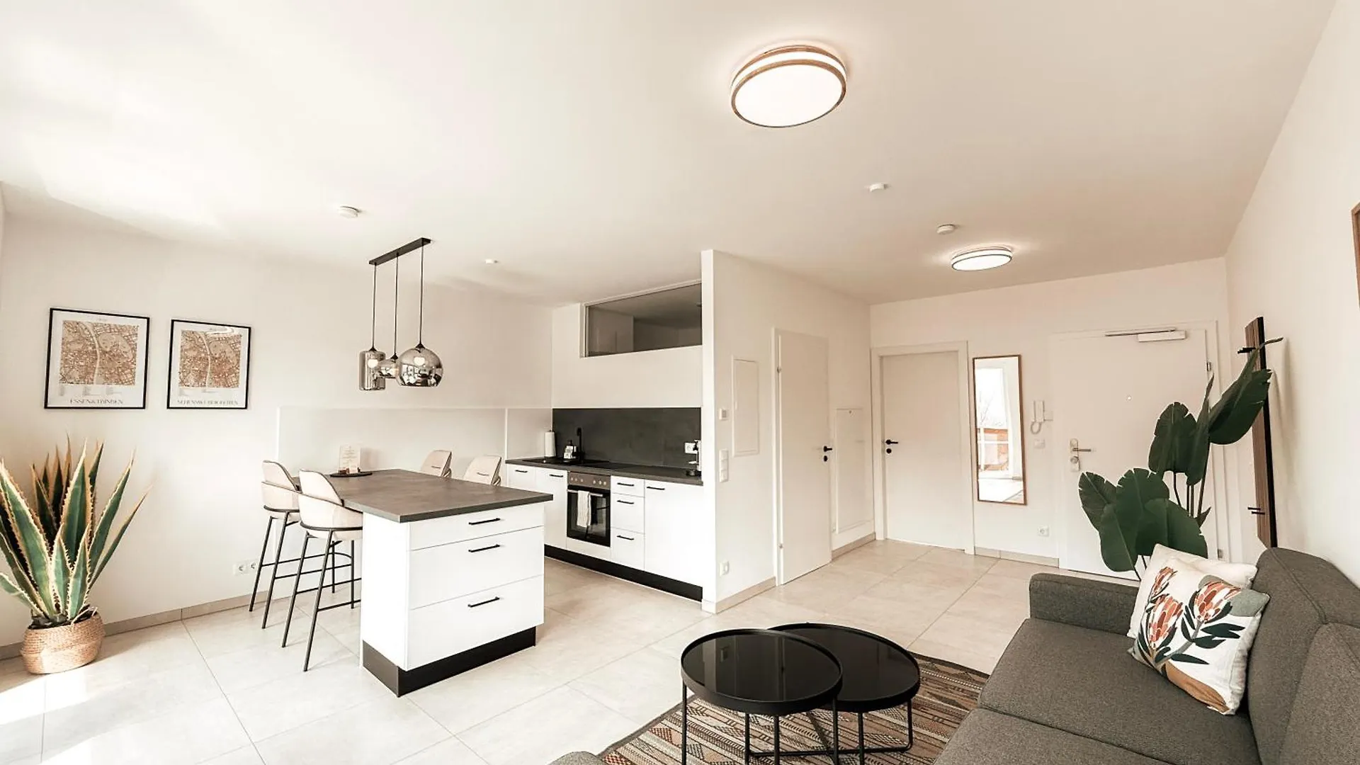 Apartment Zirbenglueck Mit Balkon In 그라츠
