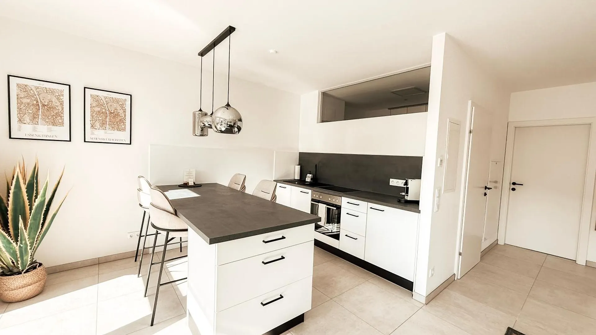 Apartment Zirbenglueck Mit Balkon In 그라츠