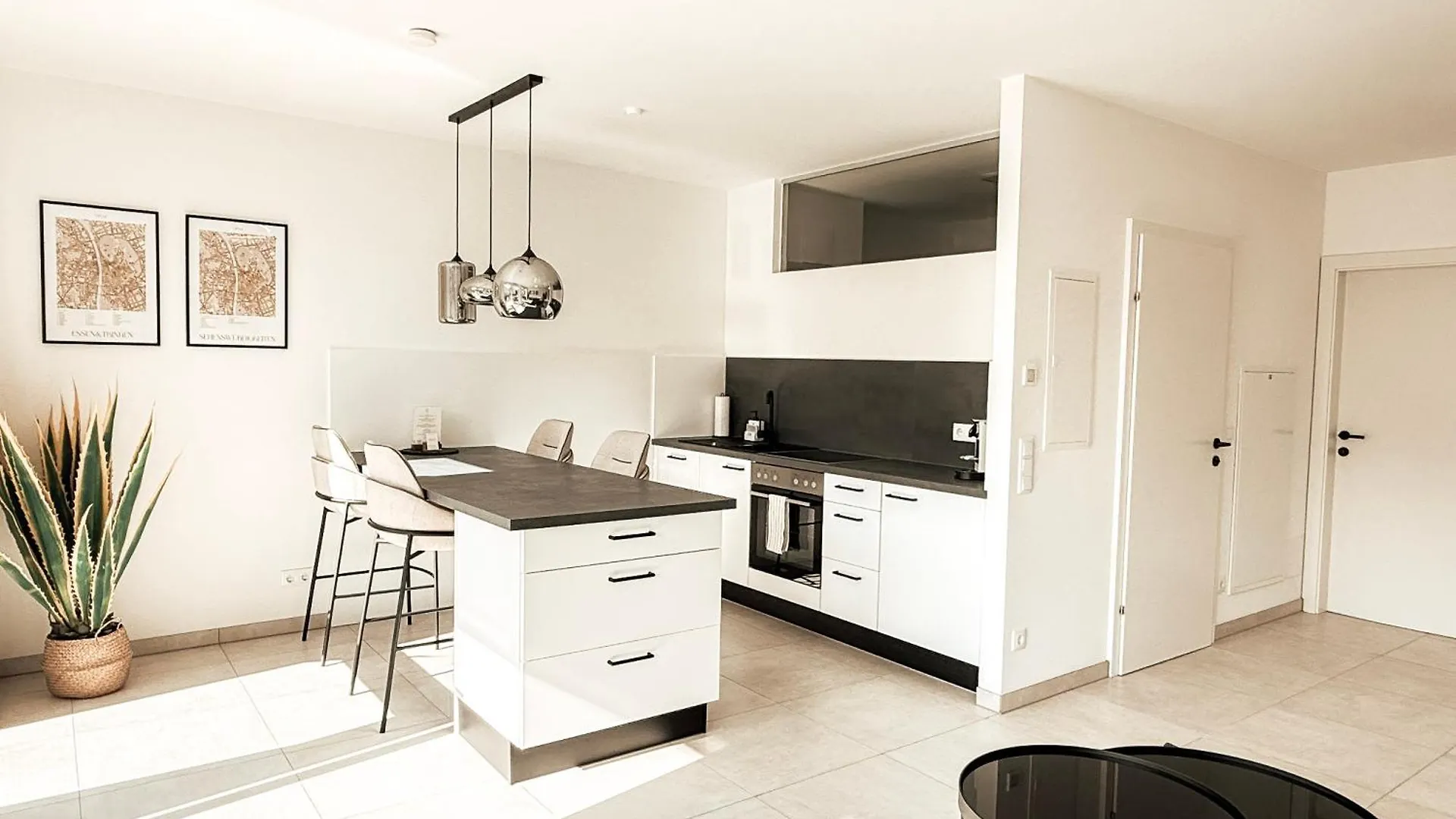 Apartment Zirbenglueck Mit Balkon In 그라츠